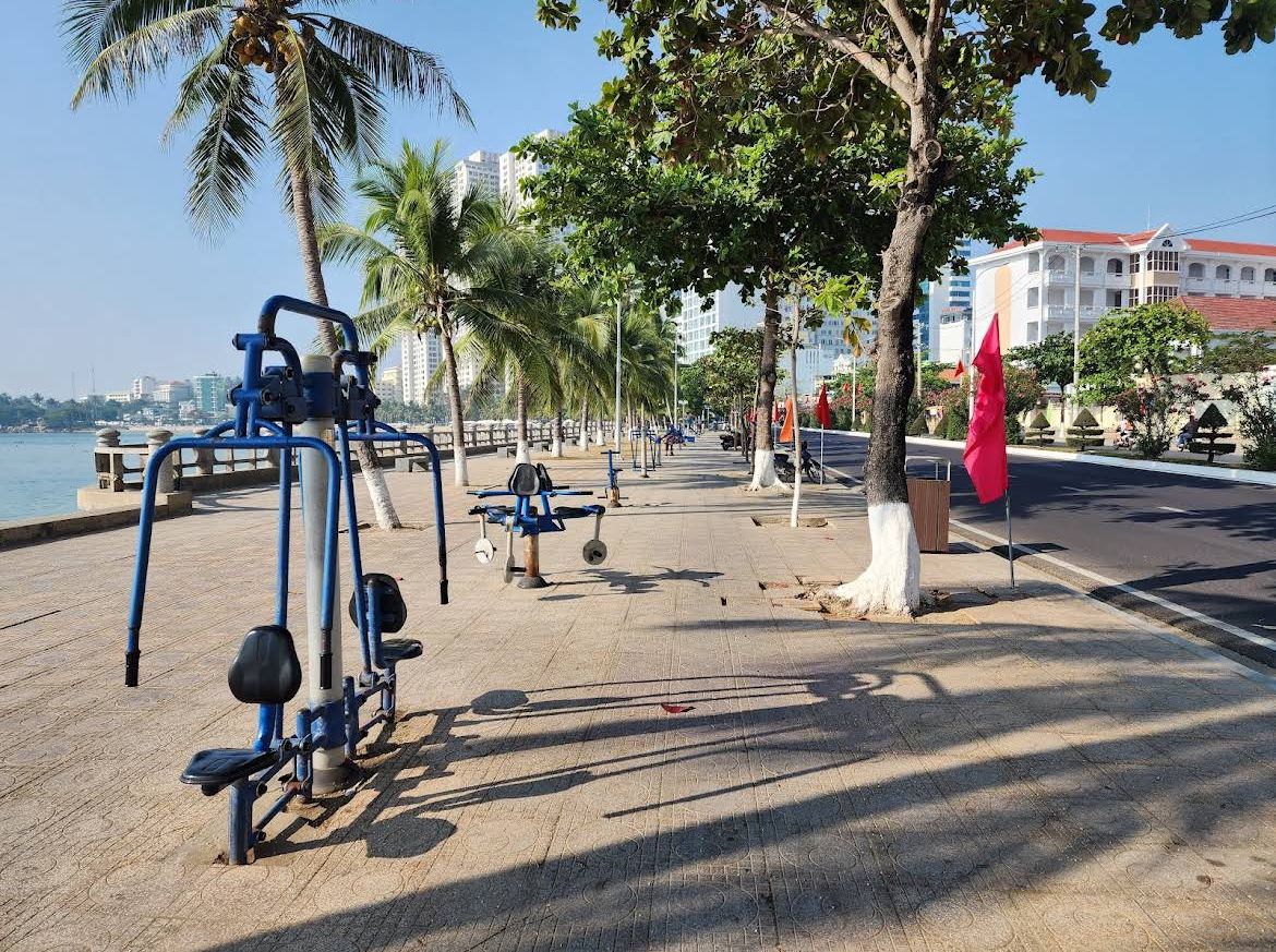Bãi Tắm Hòn Chồng: фото 7