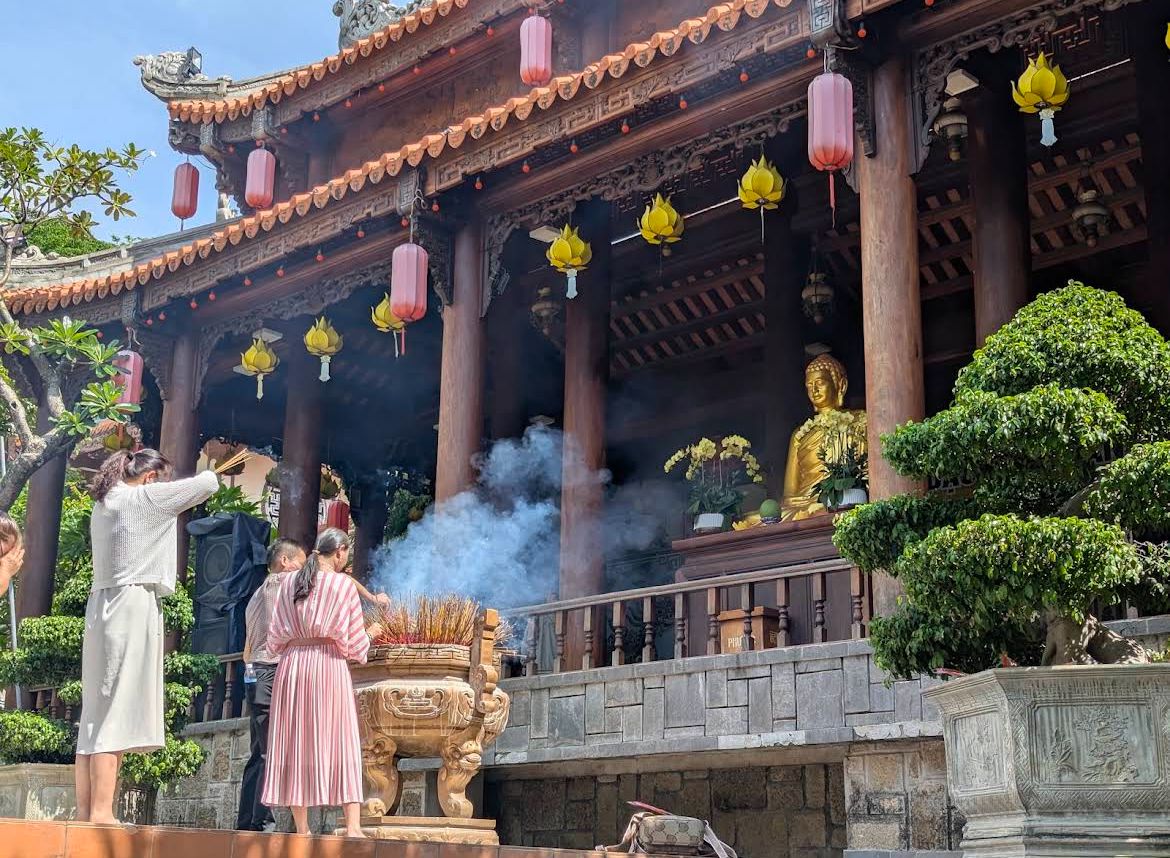 Пагода Лонг Шон (Long Son Pagoda / Chùa Long Sơn): фото 3