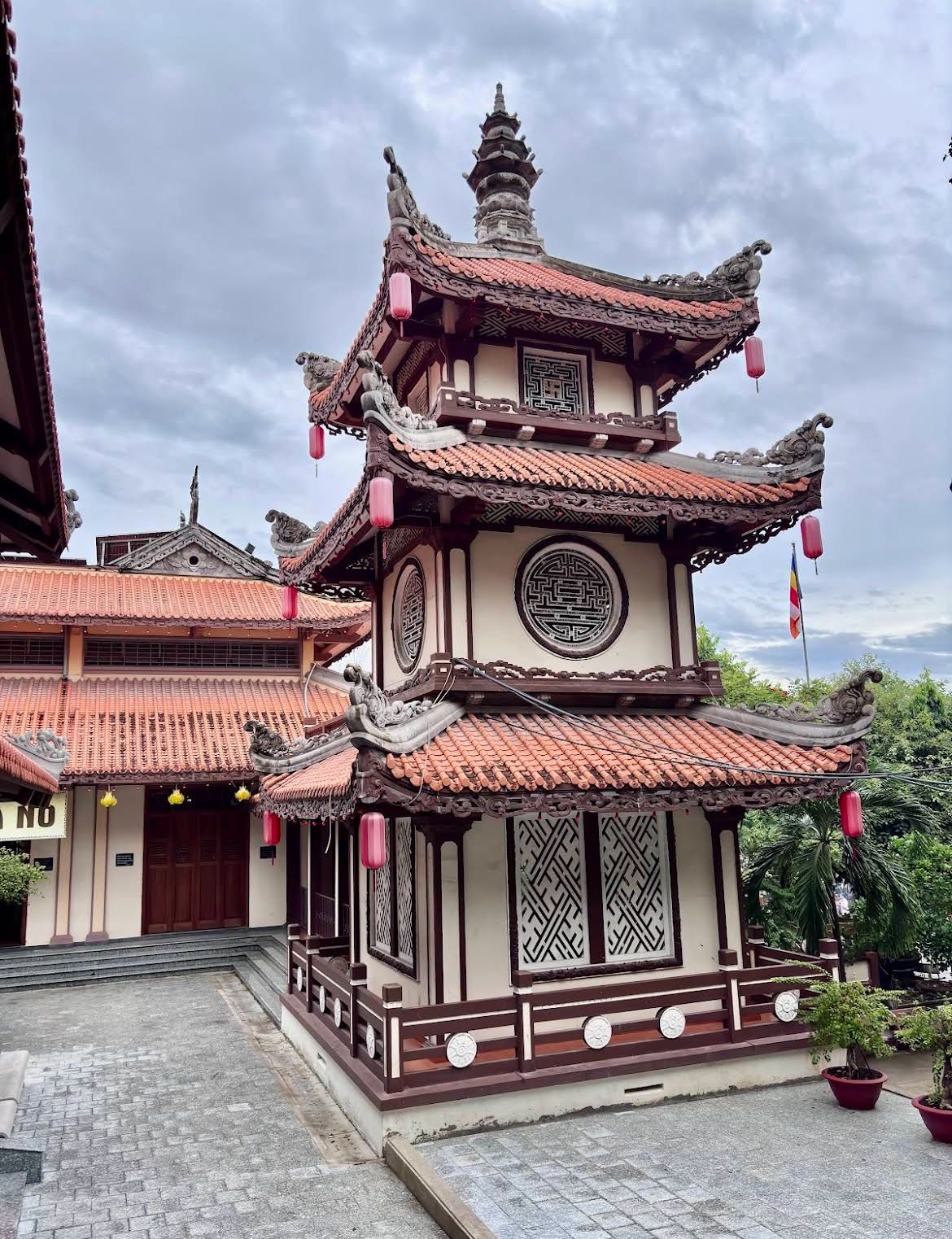 Пагода Лонг Шон (Long Son Pagoda / Chùa Long Sơn): фото 2