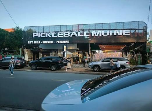 Pickleball Club