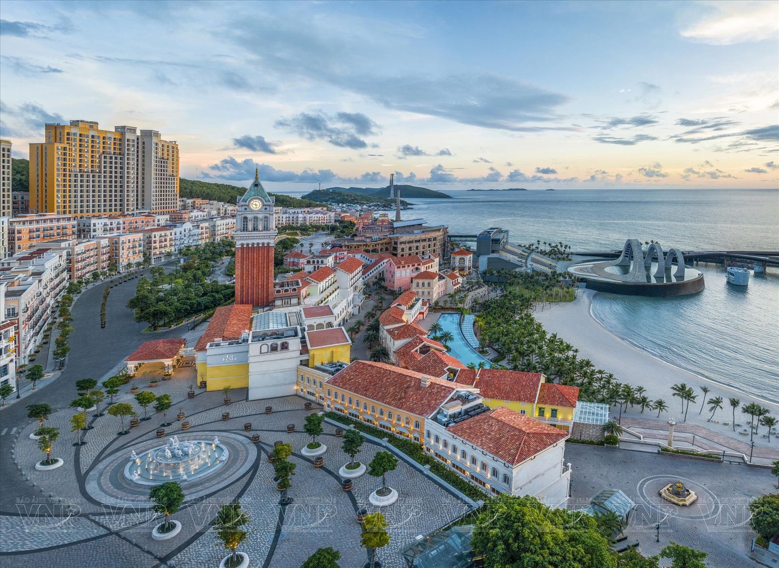 Sun Paradise — вечер в Sunset Town с двумя шоу: фото 6