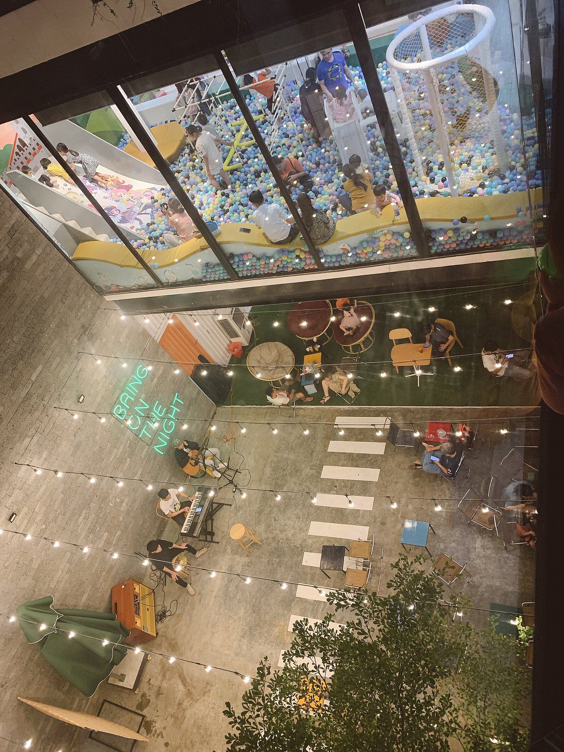 DD Wonderland Kids Cafe