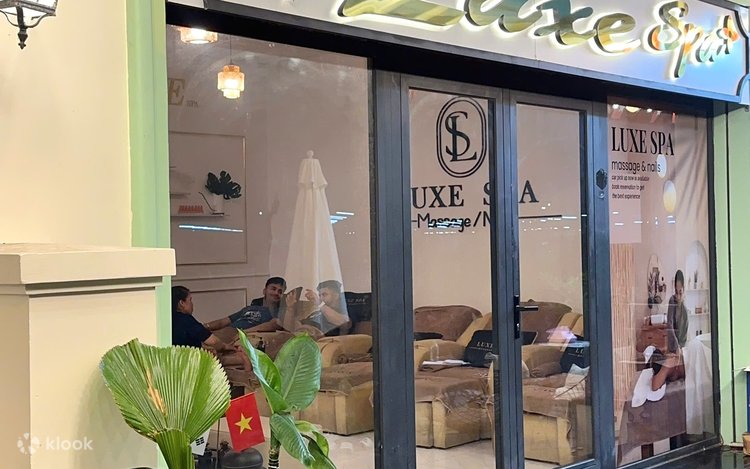 Luxe Spa & Nails 1