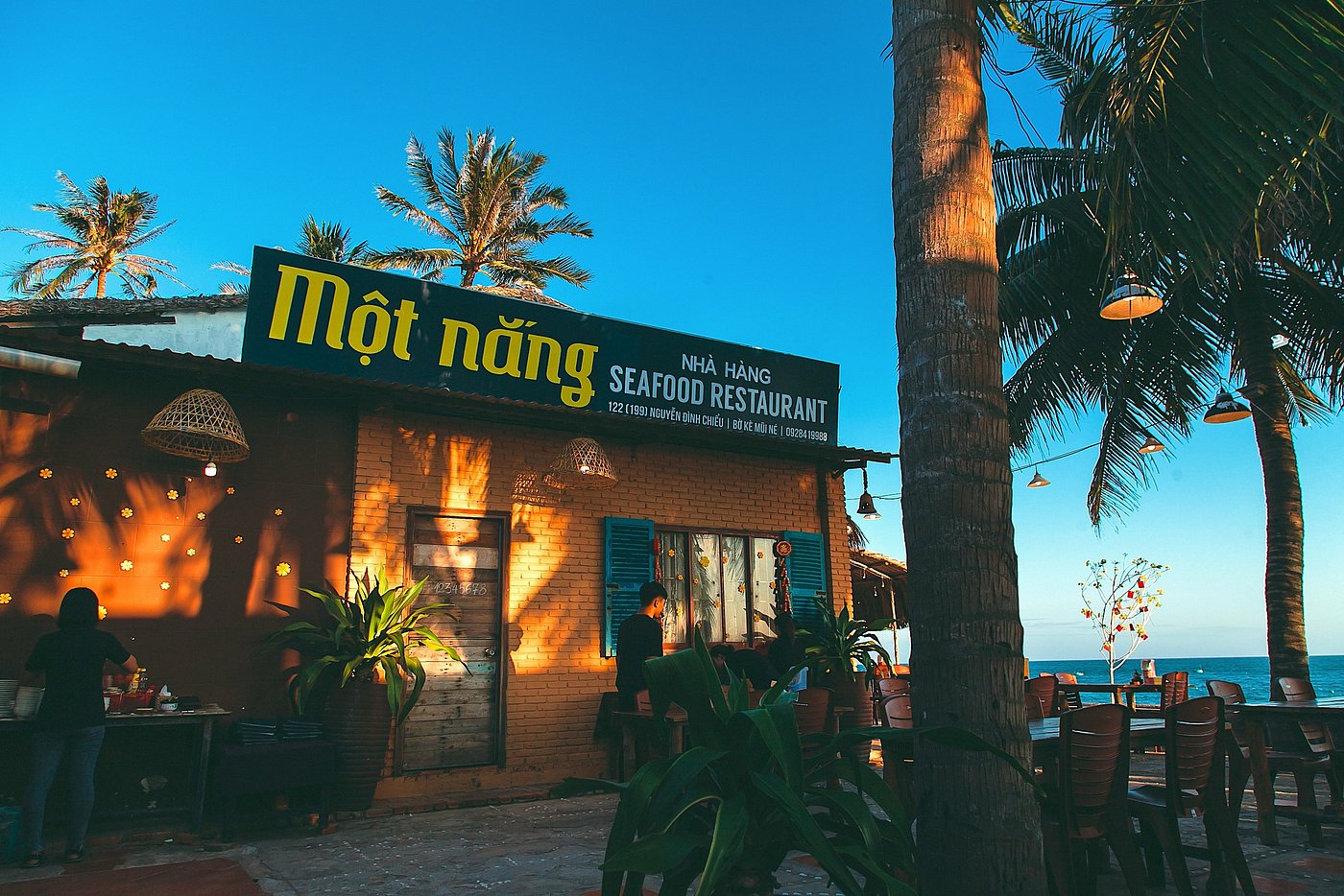 MOT NANG Seafood Restaurant